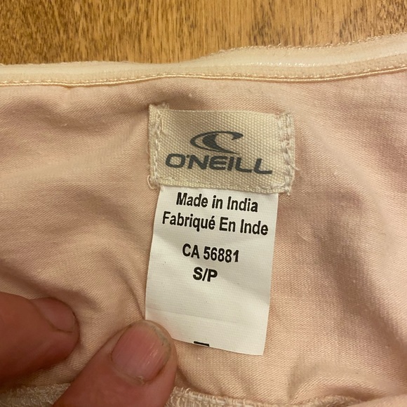 ⬇️SUMMER CLEARANCE ⬇️ NWT off the shoulder shirt - Picture 5 of 8